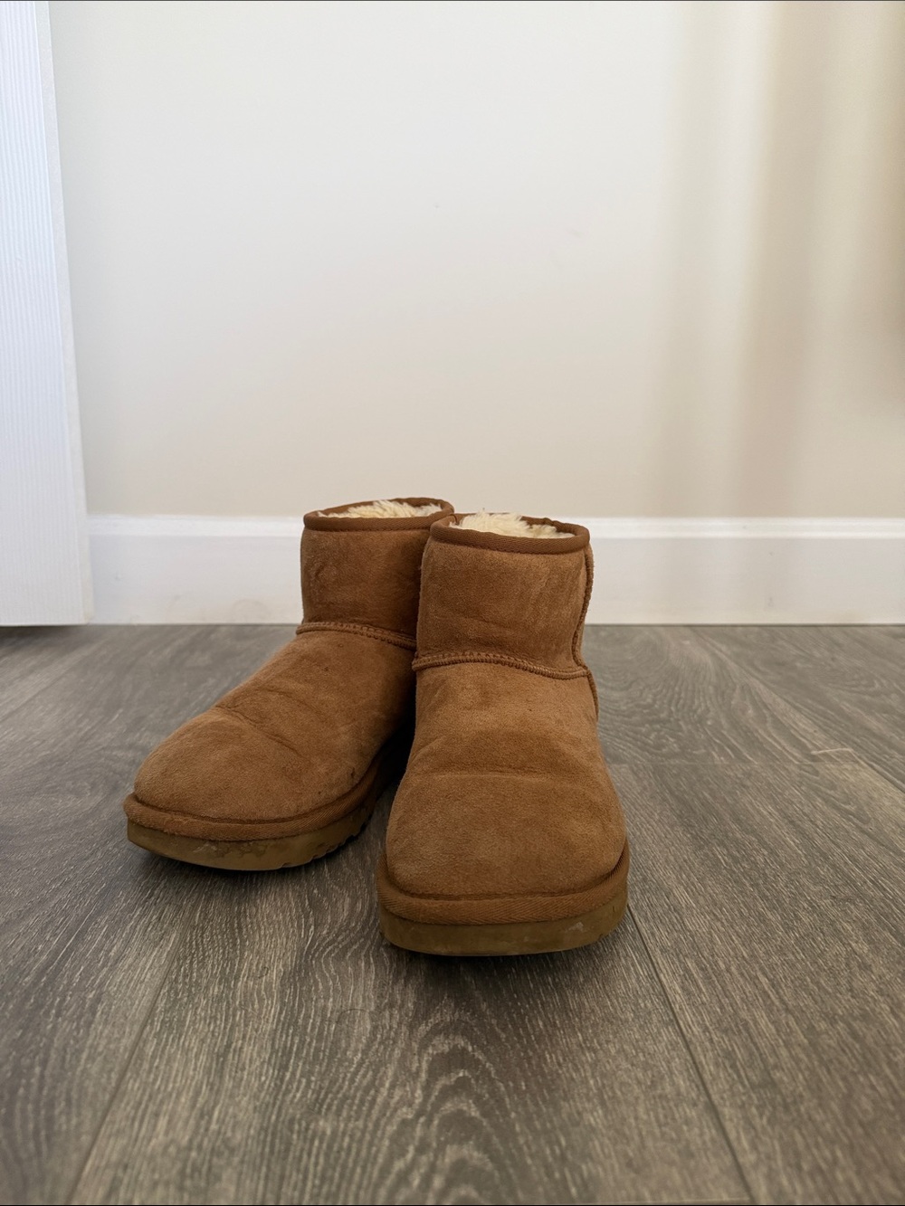 UGG Short Chestnut Suede Shearling Boots